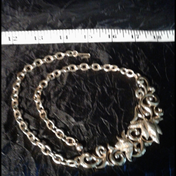Necklace - Picture 5 of 11